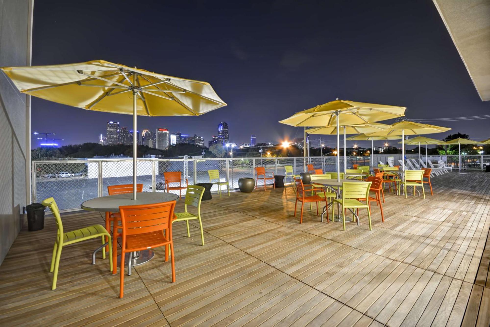 Home2 Suites By Hilton Dallas Downtown At Baylor Scott & White Ngoại thất bức ảnh