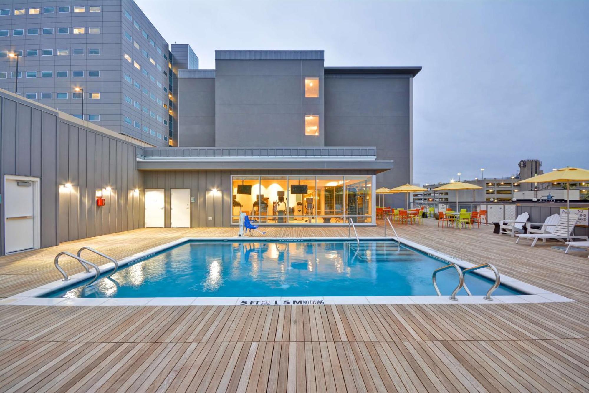 Home2 Suites By Hilton Dallas Downtown At Baylor Scott & White Ngoại thất bức ảnh